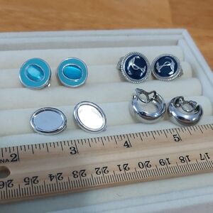 Lot Of 4 Pair Silvertone 3/4" Clipon Clip On Earrings